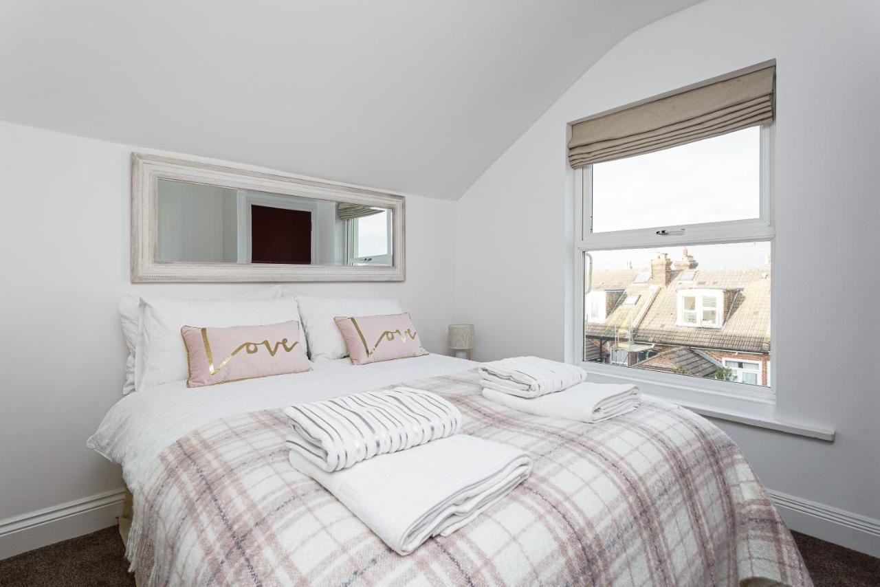 Luxury Granada Apartments - 1 & 2 Bed Flats W Free Parking Perfect For Contractors, Students Near The Beach Portsmouth Buitenkant foto