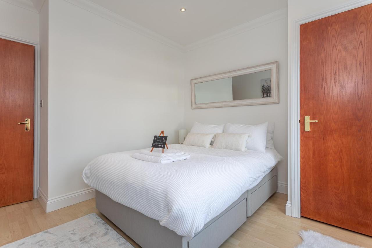 Luxury Granada Apartments - 1 & 2 Bed Flats W Free Parking Perfect For Contractors, Students Near The Beach Portsmouth Buitenkant foto