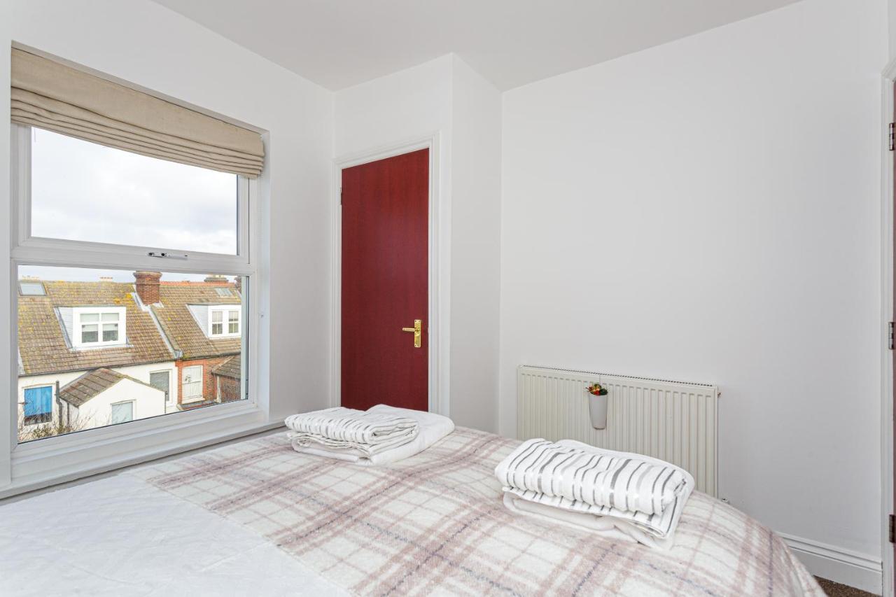 Luxury Granada Apartments - 1 & 2 Bed Flats W Free Parking Perfect For Contractors, Students Near The Beach Portsmouth Buitenkant foto
