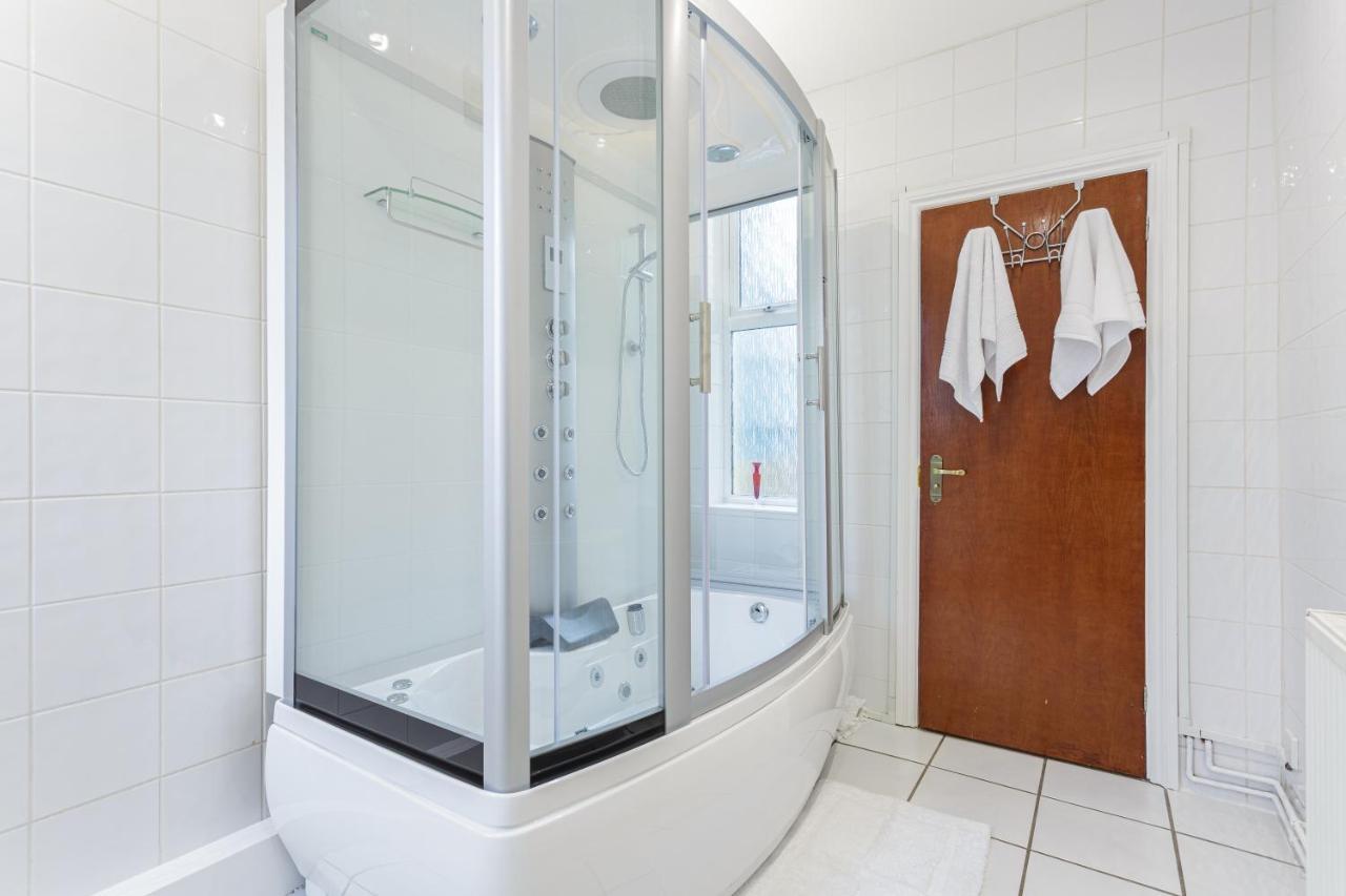 Luxury Granada Apartments - 1 & 2 Bed Flats W Free Parking Perfect For Contractors, Students Near The Beach Portsmouth Kamer foto