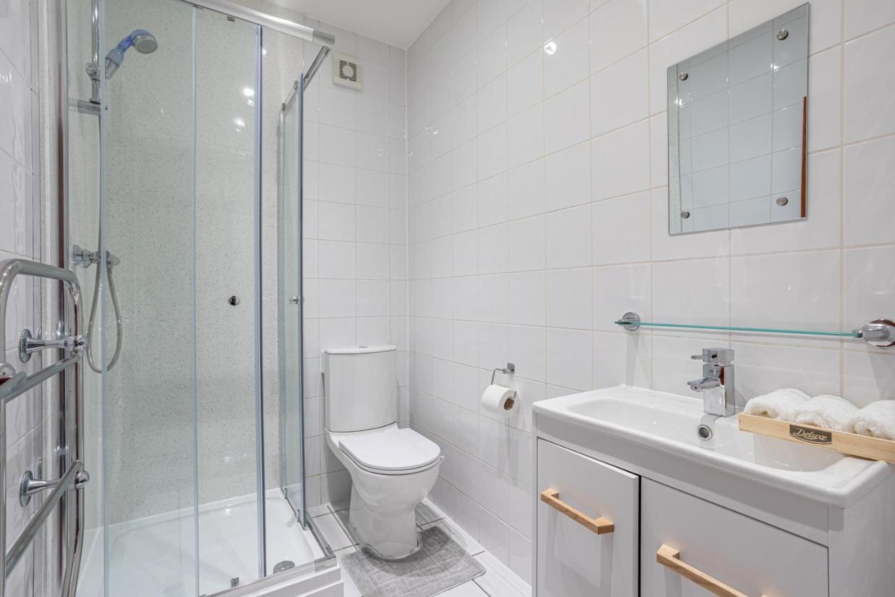 Luxury Granada Apartments - 1 & 2 Bed Flats W Free Parking Perfect For Contractors, Students Near The Beach Portsmouth Buitenkant foto